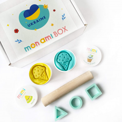 MON AMI BOX "I Love Ukraine"